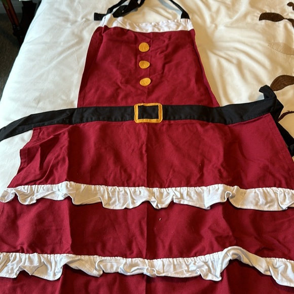 Holiday apron - Picture 2 of 3